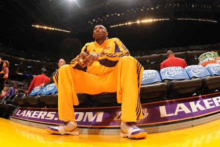 中并不如詹 中并不如詹