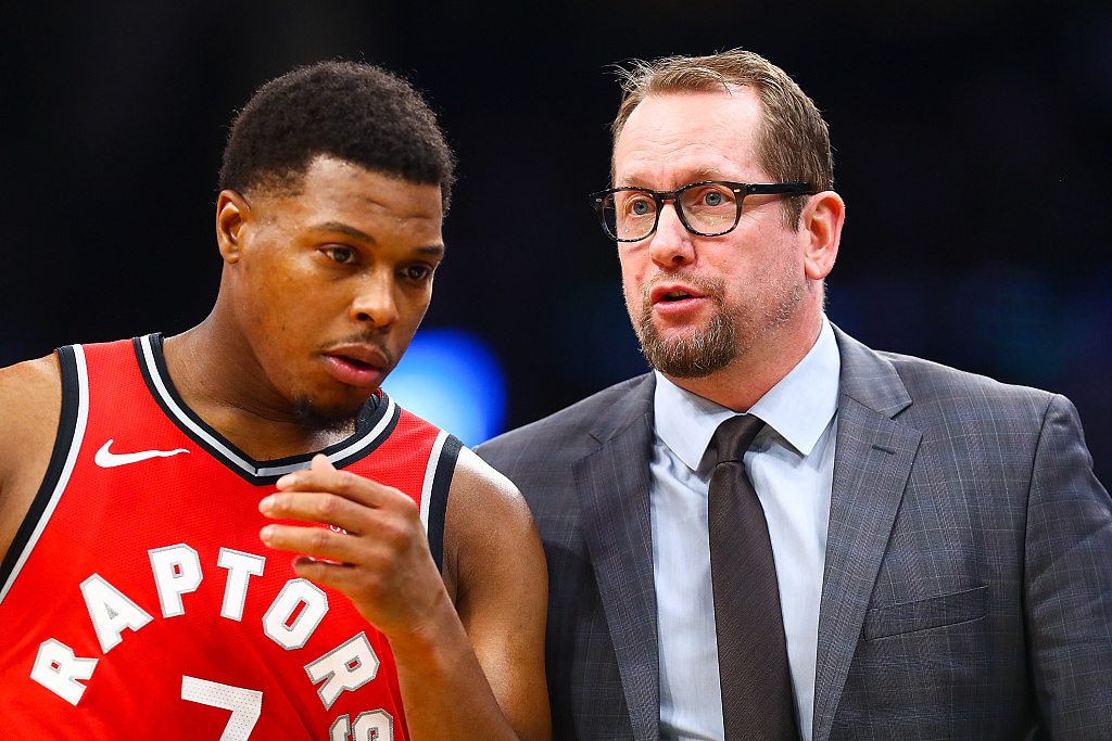 的努力与坚 的努力与坚